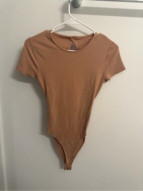 Forever 21 Short Sleeve Bodysuit in Camel